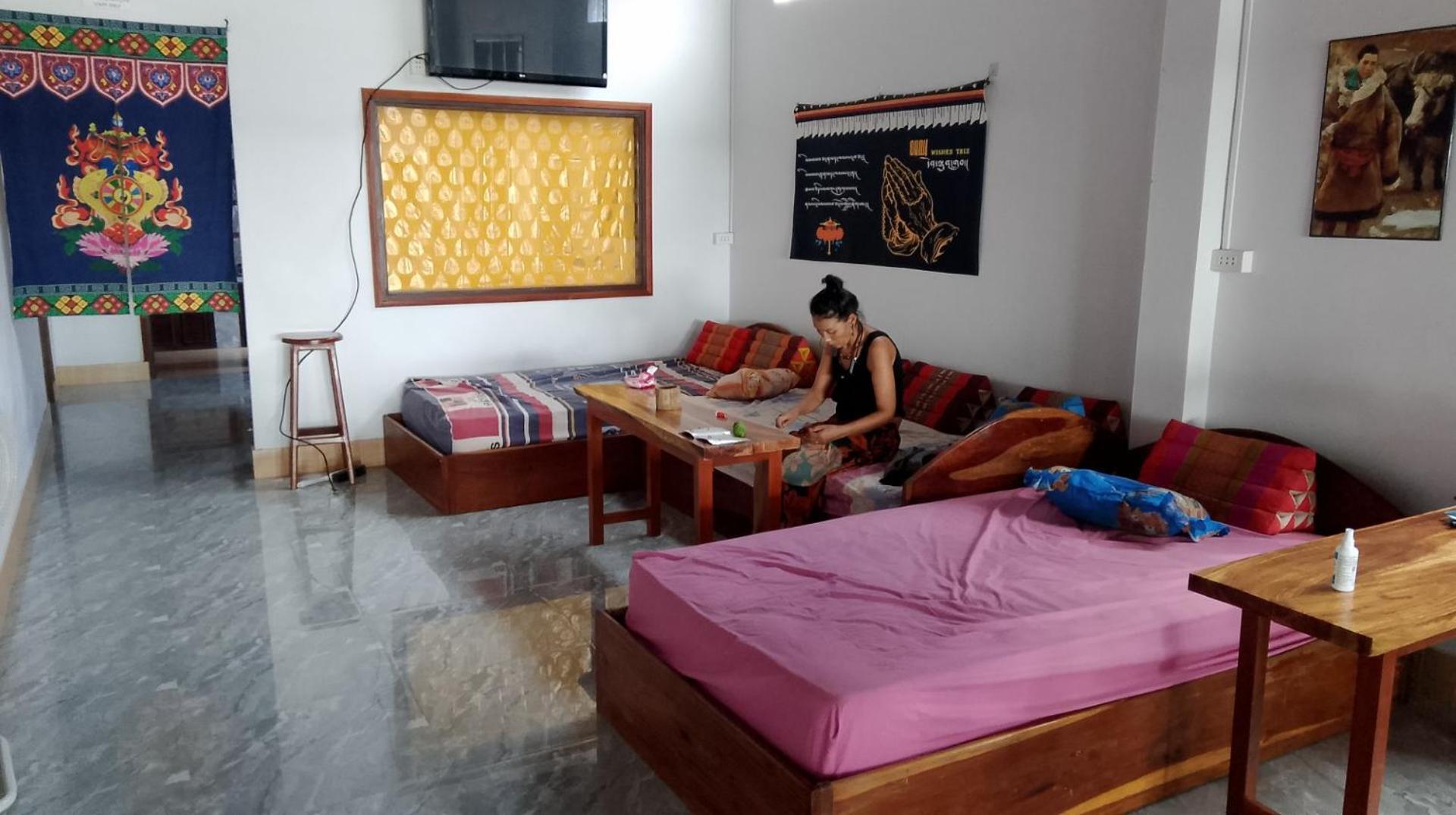 Tibet Restaurant And Hostel Nakasong Exterior foto